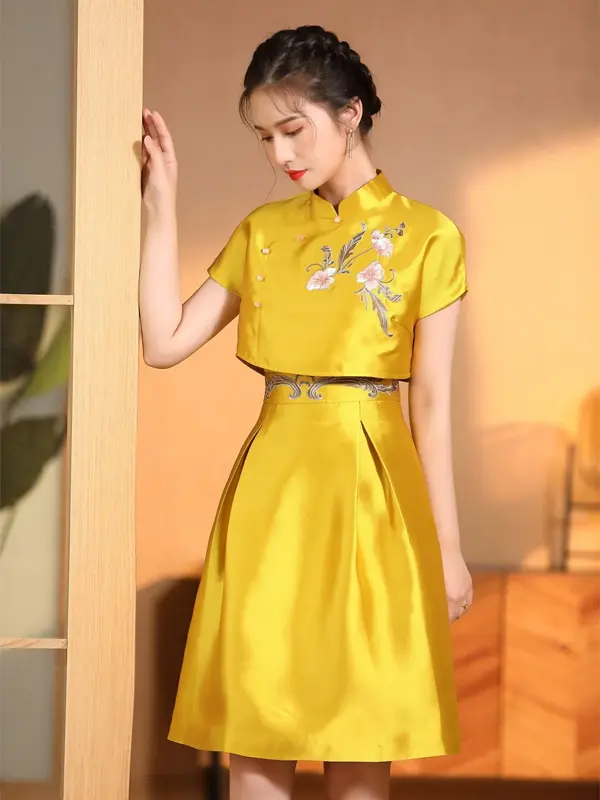 Chinese Vintage Embroidery Gown Dress