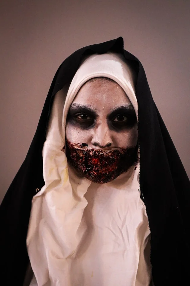 scary womens Halloween costumes
