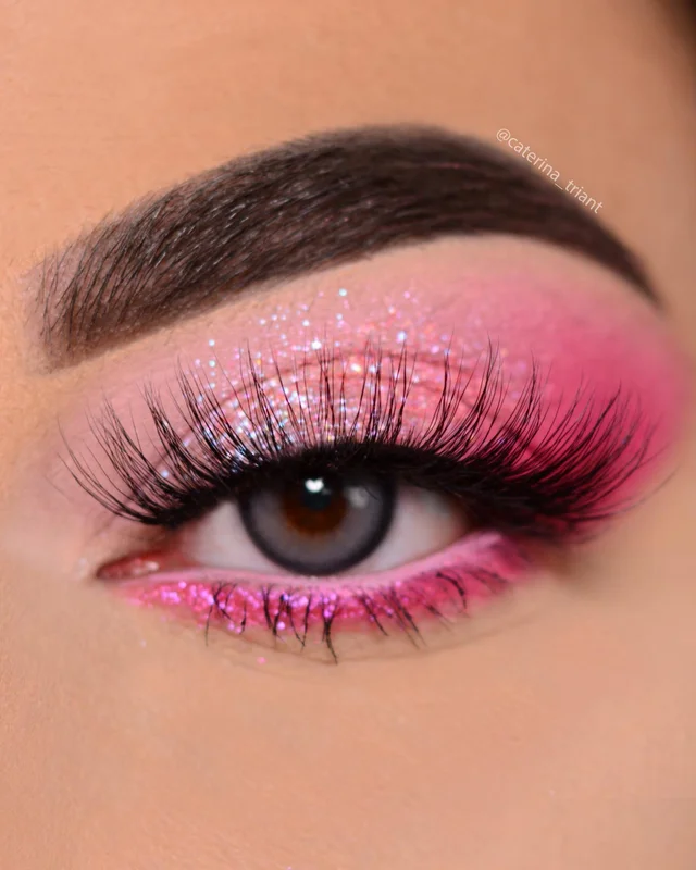 Barbie pink Smokey Eye Makeup