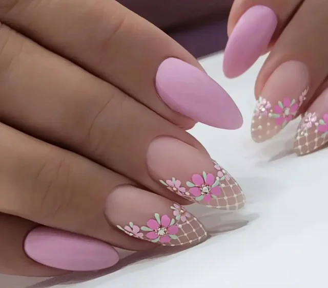 Freshy pink nails with floral and mesh lace design