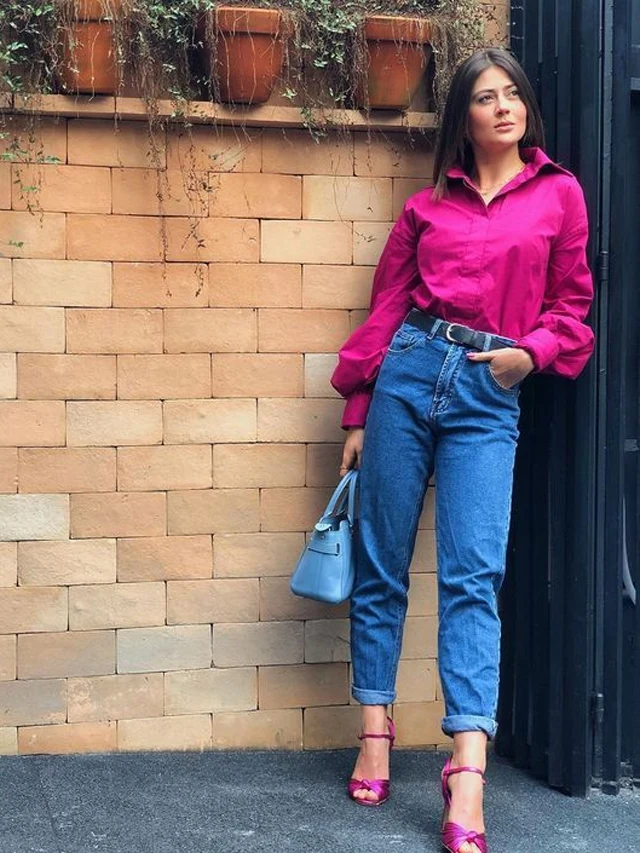 Light Blue Jeans With Hot Pink Shirt