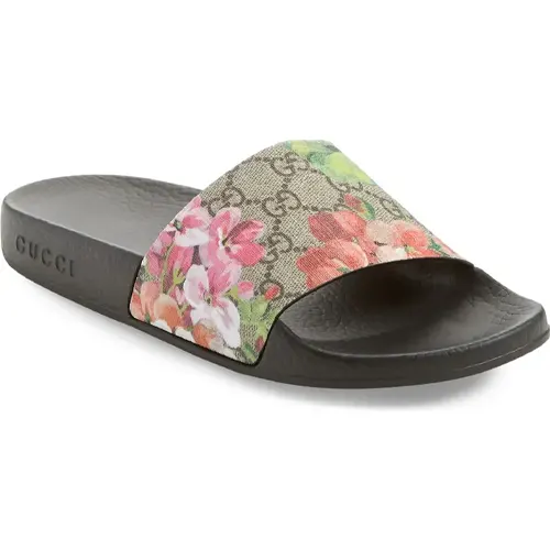 Pursuit Slide Sandal