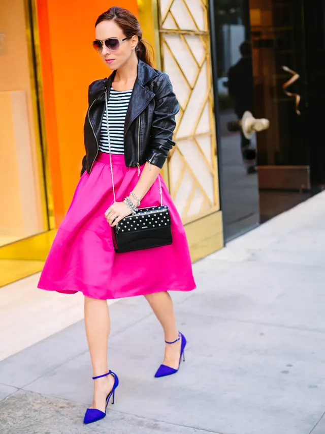 cobalt blue shoe with the fuchsia outfit